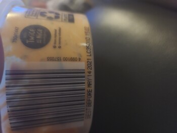 Consumer Review - Food Safety ALDI, North Woodland Boulevard, DeLand, FL 32720, USA Happy farms pimento cheese sandwich spread zes... photo #2