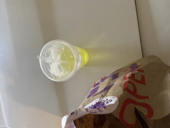 Avaliação do consumidor - Segurança alimentar Taco Bell, West General Screven Way, Hinesville, GA, USA I ordered 3 Dorito loco tacos and a Mountai... foto #7
