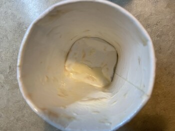 مراجعة المستهلك - سلامة الغذاء Haagen-Dazs, Sobeys Scott & Niagara, Scott Street, St. Catharines, ON, Canada 1 small pint of strawb... صورة فوتوغرافية #2
