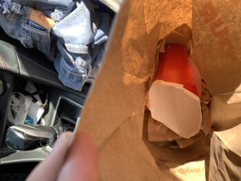 Avis du consommateur - Sécurité alimentaire Wendy's, Ella Grasso Turnpike, Windsor Locks, CT, USA Ate a big bag for lunch and started to get sic... photo #2