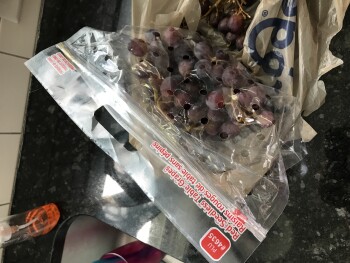 Consumer Review - Food Safety Kroger, South James Campbell Boulevard, Columbia, TN, USA Seems to be the red seedless grapes from C... photo #1