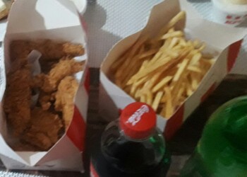 Consumer Review - Food Safety KFC Marrakech, Marrakech, Morocco J'ai mangé un sandwich hier entre 19h et 20h . Et vers 00h j'ai eu... photo #2