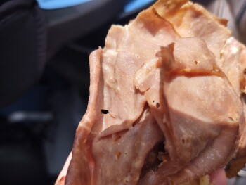 消费者评论 - 食品安全 Arby's, Sunset Boulevard, Lexington, SC, USA Ordered Beef-n-Cheddar.  Beef looked a little greenish,... 照片 #2