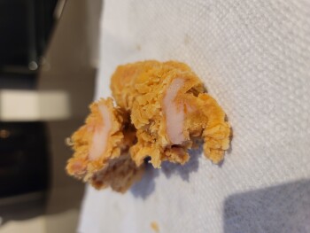 Consumer Review - Food Safety Popeyes, Lundy's Lane, Niagara Falls, ON, Canada Me and my husband ate here and we have diarrhea and... photo #1