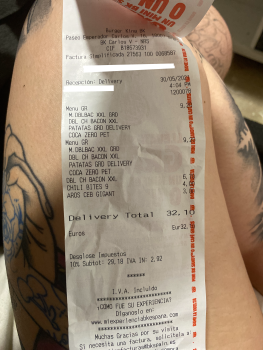Consumer Review - Food Safety Burger King, Puerta Real de España, Granada, España Nos hemos pedido 3 hamburguesas chess baikon de... photo #2