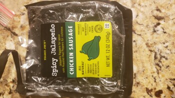 消费者评论 - 食品安全 Trader Joe's Chicken Sausages Spicy Jalapeno, California, USA Bought a package and ate 2. Extreme di... 照片 #2