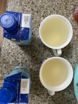 Consumer Review - Food Safety Amazon.com, Boulder Drive, Breinigsville, PA, USA I bought a few boxes of Vita Coco Coconut Water, P... photo #2