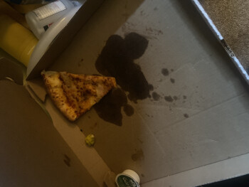 Avis du consommateur - Sécurité alimentaire Papa John's Pizza, Mountain Road, Pasadena, MD, USA Last night , their stuffed crust pizza  Our fami... photo #2