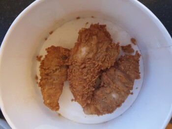 Avaliação do consumidor - Segurança alimentar KFC Scunthorpe, Lakeside Parkway, Scunthorpe, UK Had the chicken mini fillets last night, they were... foto #2
