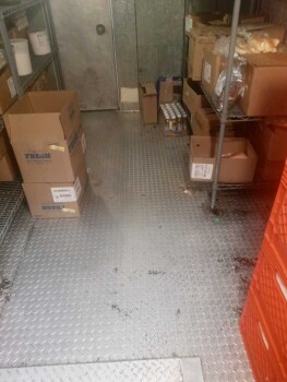 Consumer Food Safety Report Dairy Queen, 398 Lancaster Drive Northeast, Salem, OR, USA Works there for about 3 weeks and the GM... photo #2