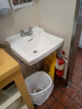 Consumer Food Safety Report Dairy Queen, 398 Lancaster Drive Northeast, Salem, OR, USA Works there for about 3 weeks and the GM... photo #5