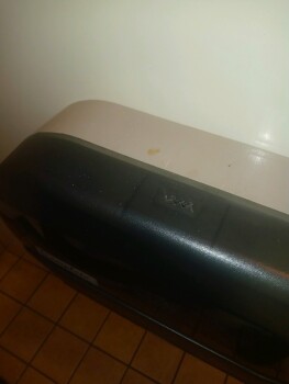Consumer Food Safety Report Dairy Queen, 398 Lancaster Drive Northeast, Salem, OR, USA Works there for about 3 weeks and the GM... photo #9