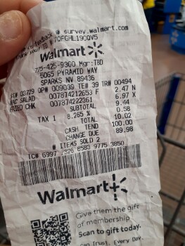 Verbraucherbewertung – Lebensmittelsicherheit Walmart Supercenter, Pyramid Way, Sparks, NV, USA 12/27/21,  Undercooked chicken I ate the chicken n... Foto #4