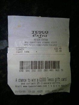 Avaliação do consumidor - Segurança alimentar Tesco Extra, Risca, Newport, UK Turkey crown Me, my daughter and son all felt sick Christmas day eve... foto #3