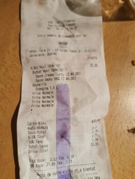 Consumer Review - Food Safety KFC Tours Chambray, Rue Etienne Cosson, Chambray-lès-Tours, France Wings, Moi et ma fille sommes ven... photo #2