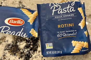 消费者食品安全报告 Walmart Supercenter, Towne Centre Drive, Foothill Ranch, CA, USA Barilla Ready pasta Rotini. We did... 照片 #4