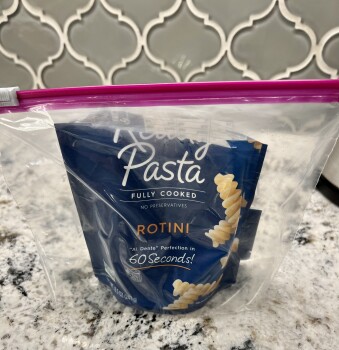 消费者食品安全报告 Walmart Supercenter, Towne Centre Drive, Foothill Ranch, CA, USA Barilla Ready pasta Rotini. We did... 照片 #5