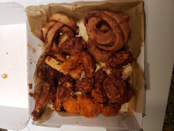 Verbraucherbewertung – Lebensmittelsicherheit Buffalo Wild Wings, Eureka Drive, Southgate, MI, USA I think it was the ranch dressing for dipping o... Foto #2