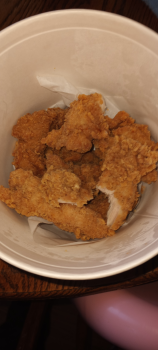 Consumer Review - Food Safety KFC, East Fry Boulevard, Sierra Vista, Arizona, USA It was daughter Papa day with my two little girl... photo #1