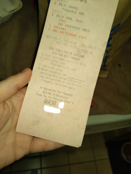 Verbraucherbewertung – Lebensmittelsicherheit Culver's, Wisconsin 16, Onalaska, WI, USA Just a few minutes ago, Not sure, regular butter burgerpos... Foto #2