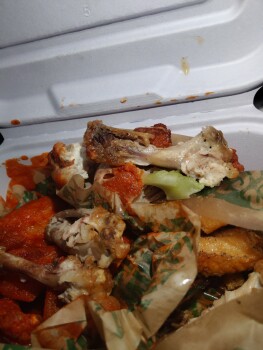 Consumer Review - Food Safety Wingstop, Ramsay Way, Kent, WA, USA Picked up an order of boneless wings and my girlfriend got bone... photo #1