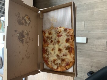 Consumer Review - Food Safety Panera Bread, 400 W Division St, Chicago, IL 60610, USA Ordered sausage&pepperoni flatbread pizza an... photo #3