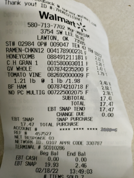 Avis du consommateur - Sécurité alimentaire Walmart Supercenter, Lawton, Oklahoma, USA Today been stuck in this bathroom for almost 3 hours now,... photo #2