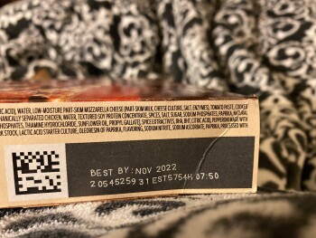 Avaliação do consumidor - Segurança alimentar Digiorno’s pizza, Hannaford Supermarket, Main Street, Sanford, ME, USA Husband and son ate frozen Di... foto #2