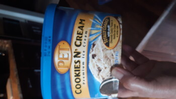 Consumer Review - Food Safety Piggly Wiggly, U.S. 280, Ellabell, GA, USA Bought Pet brand Cookies and Cream ice cream and ate it o... photo #1