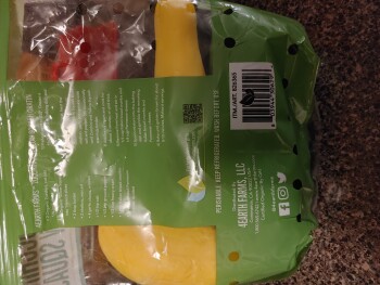 Consumer Review - Food Safety Costco Wholesale, West 159th Street, Orland Park, IL, USA Zucchini Organic zucchini yellow and green... photo #2