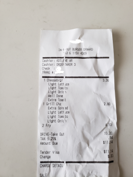消费者评论 - 食品安全 In-N-Out Burger, West Esplanade Drive, Oxnard, CA, USA On March 29th I ordered a number 2. Immediate... 照片 #2
