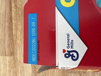Consumer Review - Food Safety Lucky Charms Cereal, Ralphs, 320 W Colorado Blvd, Pasadena, CA 91105, United States My almost three... photo #1