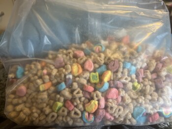 Consumer Review - Food Safety Lucky Charms, Hy-Vee Grocery Store, Madison Avenue, Council Bluffs, IA, USA Lucky Charms. The past f... photo #2