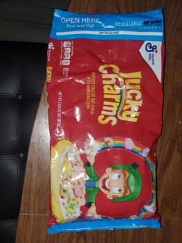 Consumer Review - Food Safety Lucky charms, Walmart Supercenter, Memorial Drive, Avon, MA, USA Parent of 7 reporting:

6 childre... photo #1