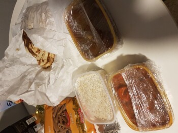مراجعة المستهلك - سلامة الغذاء Budapest, Haldi Étterem (Halal) 2010 ہلدی ریسٹورنٹ, inside food court, Váci Road, Hungary diarrhea صورة فوتوغرافية #2