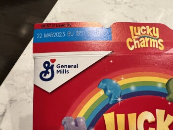 Consumer Review - Food Safety Lucky charms, Publix Super Market, Holcomb Bridge Road, Peachtree Corners, GA, USA Previously report... photo #1