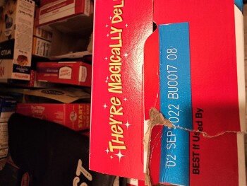 Consumer Review - Food Safety Safeway, North Silverbell Road, Tucson, AZ, USA Lucky Charms cereal The two separate times I ate the... photo #3