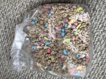Consumer Review - Food Safety Mariano's, 105 Northwest Highway, Crystal Lake, IL, USA Lucky Charms cereal Explosive diarrhea and g... photo #3