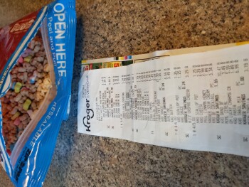 Consumer Review - Food Safety Kroger, Glenbrook Way, Hendersonville, TN, USA I purchased the box 3/1/2022 and ate it the following... photo #4