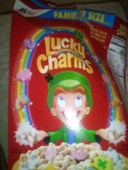 مراجعة المستهلك - سلامة الغذاء Lucky charm, Pottsville, PA, USA Last week,  Lucky charms cereal صورة فوتوغرافية #1