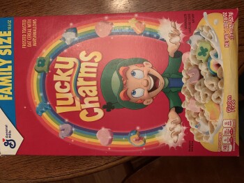Reseña del consumidor - Seguridad alimentaria Lucky Charms, ShopRite of Berlin, New Jersey 73, Berlin, NJ, USA My son and I both ate lucky charms... foto #2