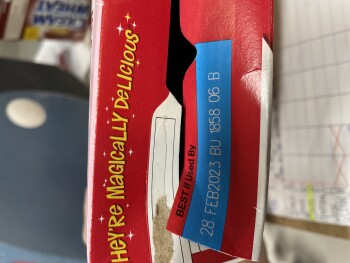 Consumer Review - Food Safety Walgreens, Madison Street, Oak Park, IL, USA Yesterday 4-11-22,  I believe Lucky Charms Still having... photo #1