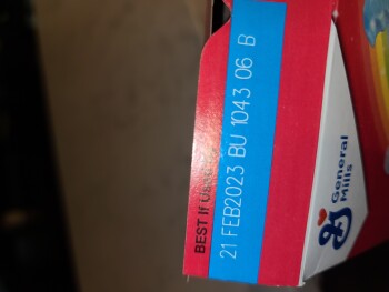 Consumer Review - Food Safety Publix Super Market at Pooler Marketplace, Pooler Parkway, Pooler, GA, USA Had Lucky Charms several... photo #1