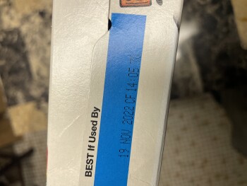 Consumer Review - Food Safety Stop & Shop, U.S. 6, Mahopac, Carmel, NY, USA Last night I ate lucky charms Cinnamon Toast Crunch mi... photo #4