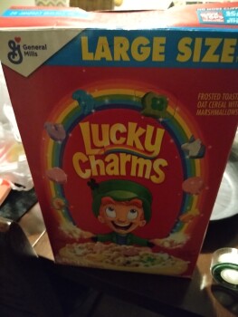 Avaliação do consumidor - Segurança alimentar Lucky Charms, Walmart, San Antonio, TX, USA About a week ago, It was my daughter's first time trying... foto #2