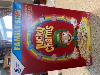 Consumer Review - Food Safety Lucky charms cereal, Marden's, Payne Road, Scarborough, ME, USA Lucky charms I bought at here made m... photo #5