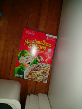Avaliação do consumidor - Segurança alimentar Marshmallows and stars, ALDI, Oakton Street, Evanston, IL, USA I brought some Marshmallows and stars... foto #2