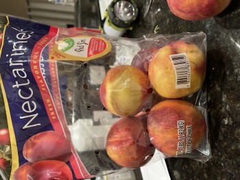 消费者评论 - 食品安全 Sam's Club, Gosford Road, Bakersfield, CA, USA Today ,  Some nectarines from here I bought a bag on... 照片 #2