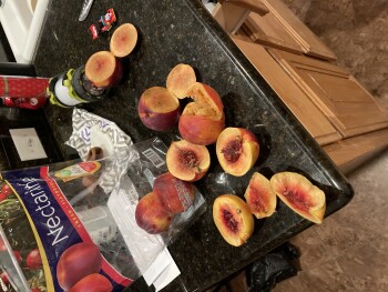 消费者评论 - 食品安全 Sam's Club, Gosford Road, Bakersfield, CA, USA Today ,  Some nectarines from here I bought a bag on... 照片 #5