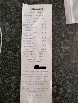 Avis du consommateur - Sécurité alimentaire Checkers Bartlett, Impala Park, Boksburg, South Africa I bought ready made chicken and vegetables fr... photo #2
